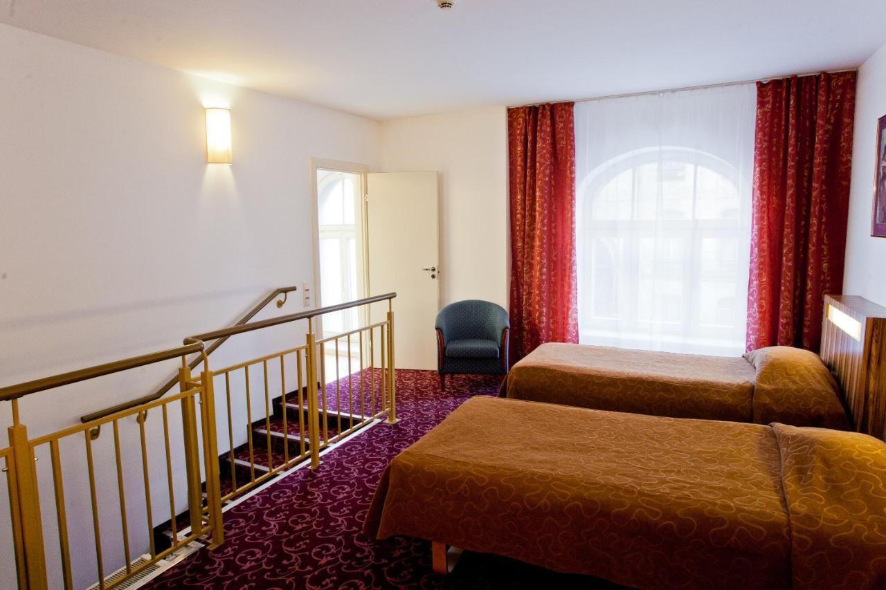 City Hotel Teater リガ 部屋 写真